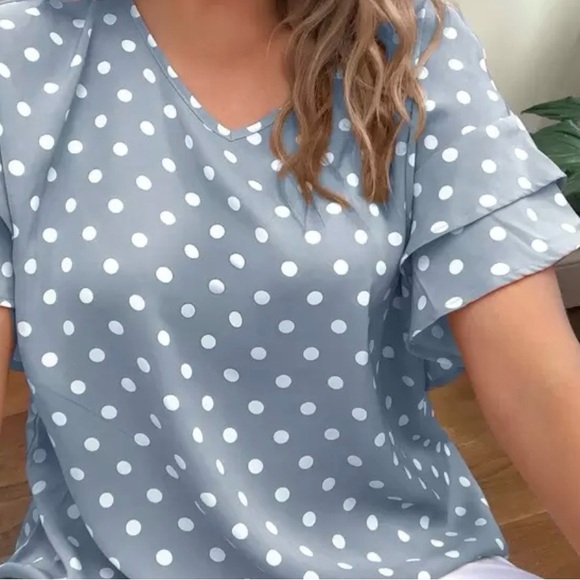 SHEIN Back Keyhole Ruffled Sleeve Blouse - Picture 5 of 5